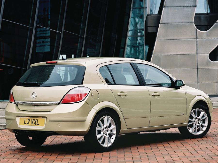  Vauxhall Astra 5-Door 2004 года  (фото 11 из 14)